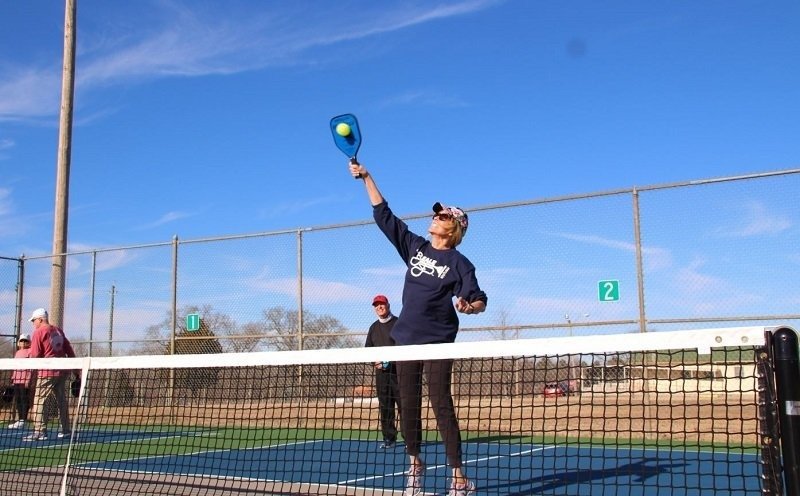 ky-thuat-dap-bong-trong-pickleball-4