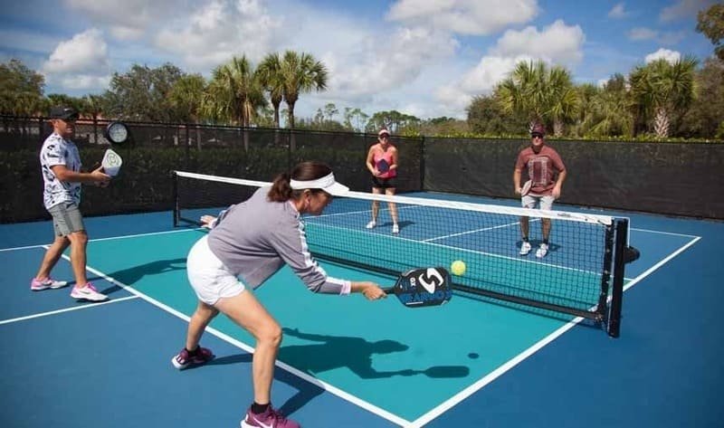 nen-mua-vot-pickleball-loai-nao-2