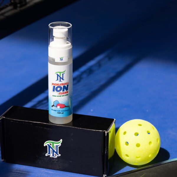 Xịt mặt vợt ION CLEAN